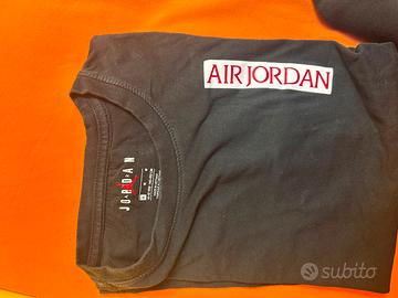 Maglione jordan nero taglia XL da bambino
