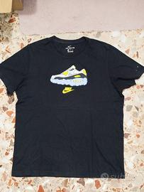 T-shirt Nike uomo graphic sneaker L