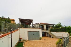 VILLA A SCHIERA A CASAL VELINO