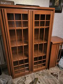 vetrina in legno e mobile angolare palermo