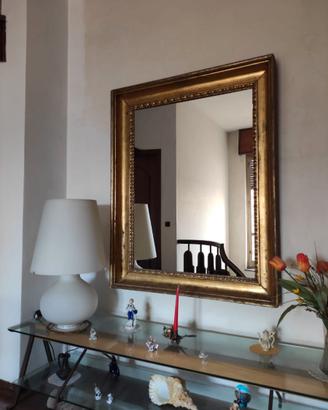 Cornice dell'ottocento con specchio