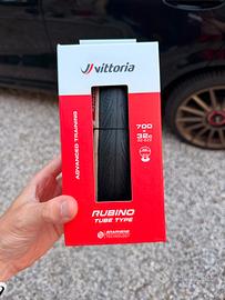 Vittoria Rubino 32c