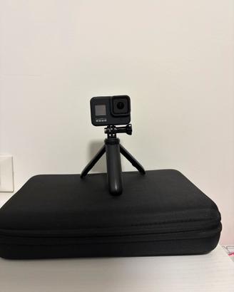 Go pro hero 8 black + accessori