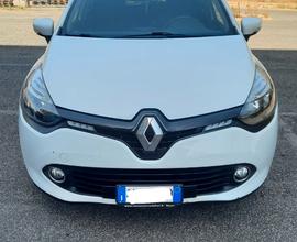 RENAULT Clio 4ª serie - 2014