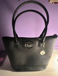 Borsa GUESS nera – elegante