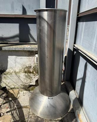 Posacenere con base in cemento per esterni