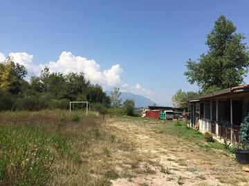 Terreno Edificabile di 2700 mq con costruzione ann