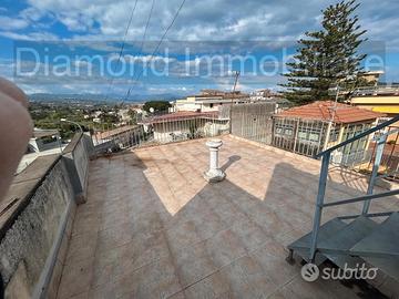 Casa singola su tre livelli a Giarre