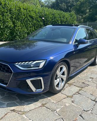 Audi A4 Avant 35 TDI/163 CV S line edition