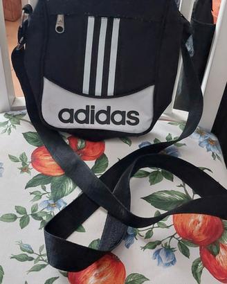 Borsello Adidas nero e bianco