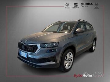 SKODA Karoq 2.0 TDI DSG Selection LED ACC Camera T