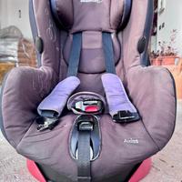 Seggiolino auto girevole Bebe Confort Axiss