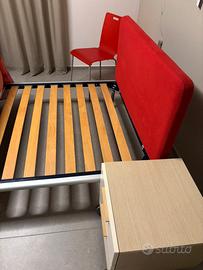 Letto piazza e mezza, comodino, sedia, specchio