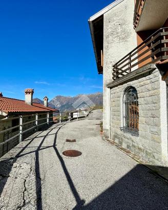 CASA SEMINDIPENDENTE A LUSEVERA