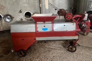 Torchio continuo per uva