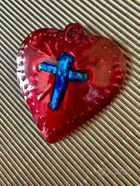 Cuore con croce metallo cesellato ex voto