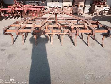 Vibrocoltivatore agricolo