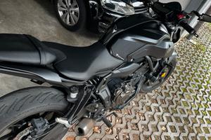 Yamaha mt 07 total black