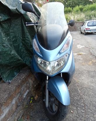scooter Burgman 150 marciante a 500 euro