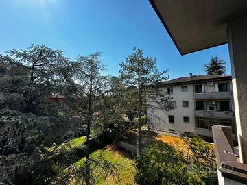 Appartamento di 125 m² con 5 locali e box auto a C