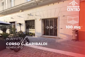 Locale di 100 mq sul Corso Garibaldi