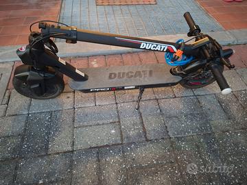 Monopattino Elettrico Ducati Pro-II Plus