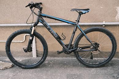 MTB Cube Acid