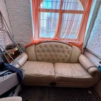 Coppia divani Versace 2003 in pelle color crema