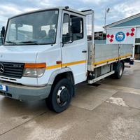 Mercedes Benz VARIO 815D