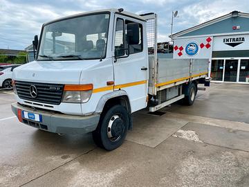 Mercedes Benz VARIO 815D