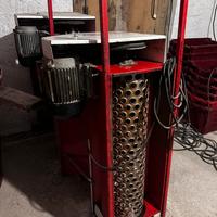 Pigiatrice diraspatrice elettrica per uva