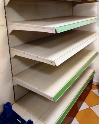 Scaffali per attrezzi