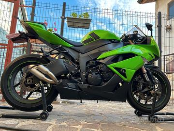 Kawasaki ninja zx6r 2010