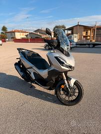 Honda ADV 350