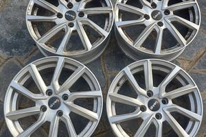 4 cerchi in lega 6.5JX16H2 - 205/60 R16