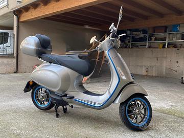 Vespa Primavera Elettrica 70 come nuova
