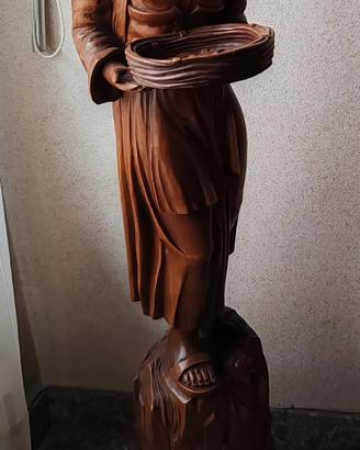 statua in legno