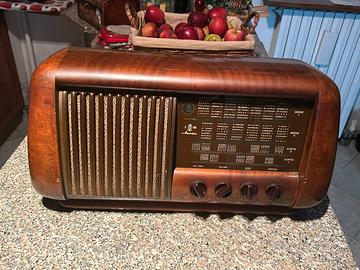 Radio d’epoca  Magnadyne S 109 vintage antica