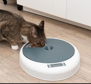 Distributore automatico cibo cane/gatto 