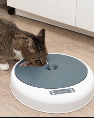 Distributore automatico cibo cane/gatto 