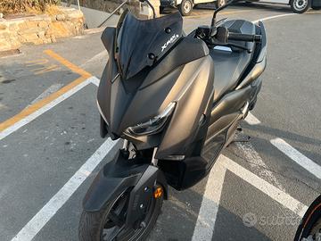 Yamaha xmax 125 km zero