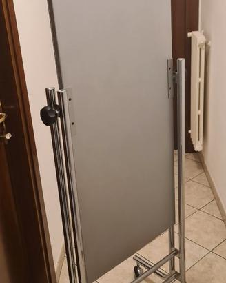 Specchio grande con rotelle