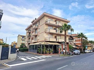 3 LOCALI A SAN BARTOLOMEO AL MARE