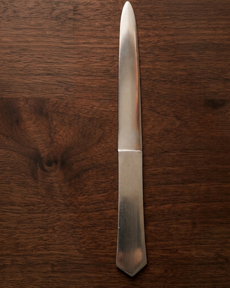 Tagliacarte con manico lavorato