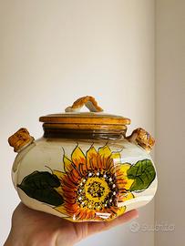 Biscottiera in ceramica decorata a mano