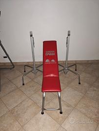 Panca reclinabile e supporti regolabili 