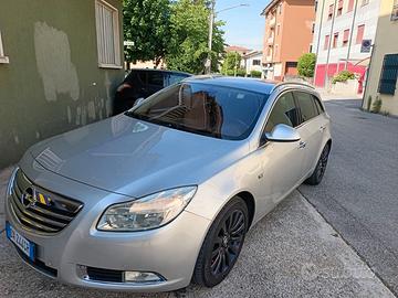 OPEL Insignia - 2009