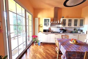 Villa di 174 m² con 5 locali e box auto doppio a I