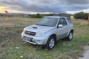 Toyota Rav 4 d-4d ASI tenuta da amatore 