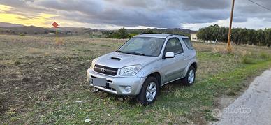Toyota Rav 4 d-4d ASI tenuta da amatore 